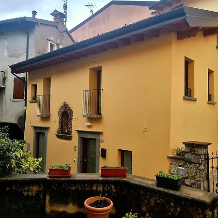 Casa L'isola Di Sara