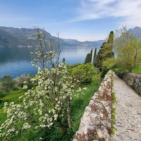Casa vacanze Casa L'isola Di Sara Monte Isola